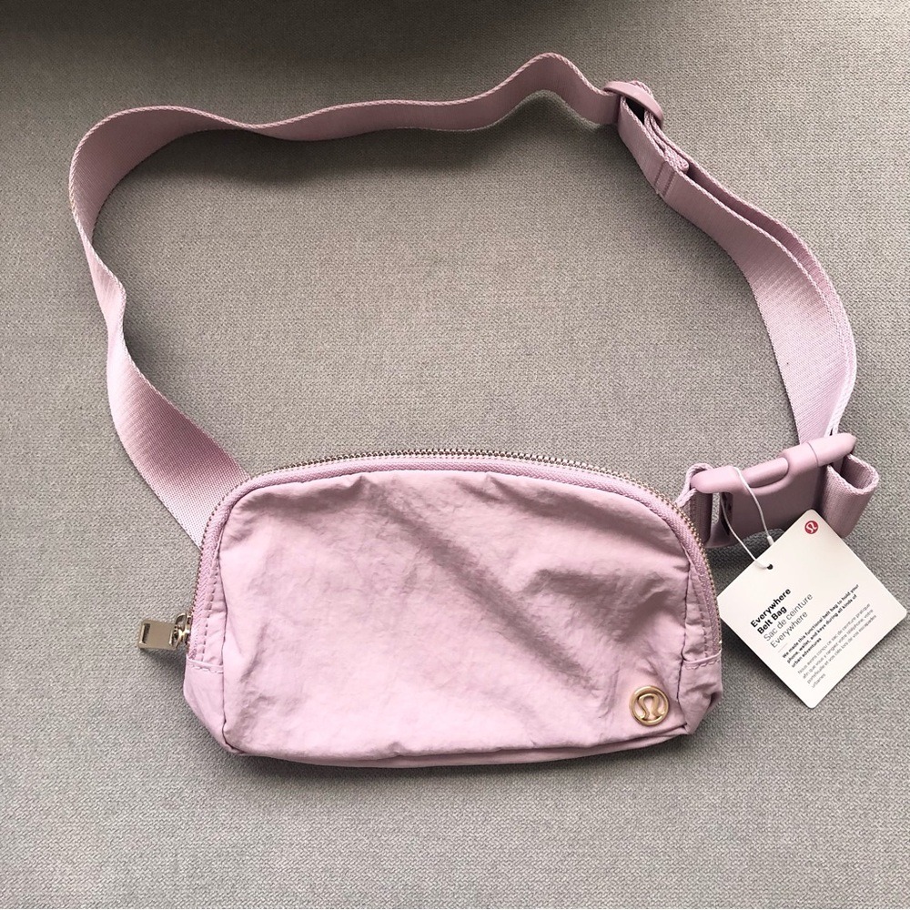 Lululemon Everywhere Belt Bag *1L Antoinette - Picture 2 of 13